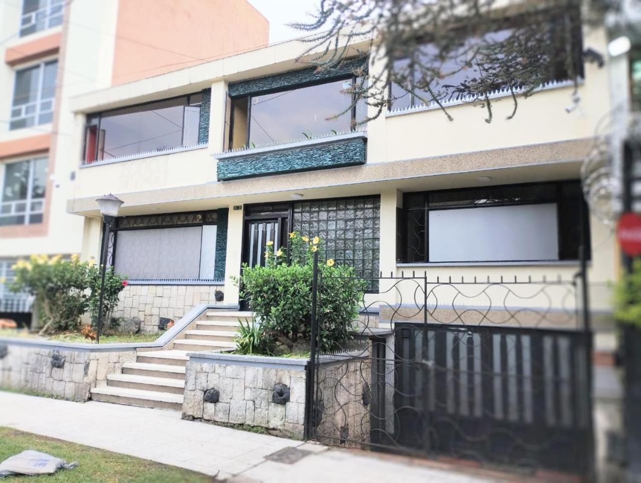 Innovar Casa Hostal Bogota Exterior photo