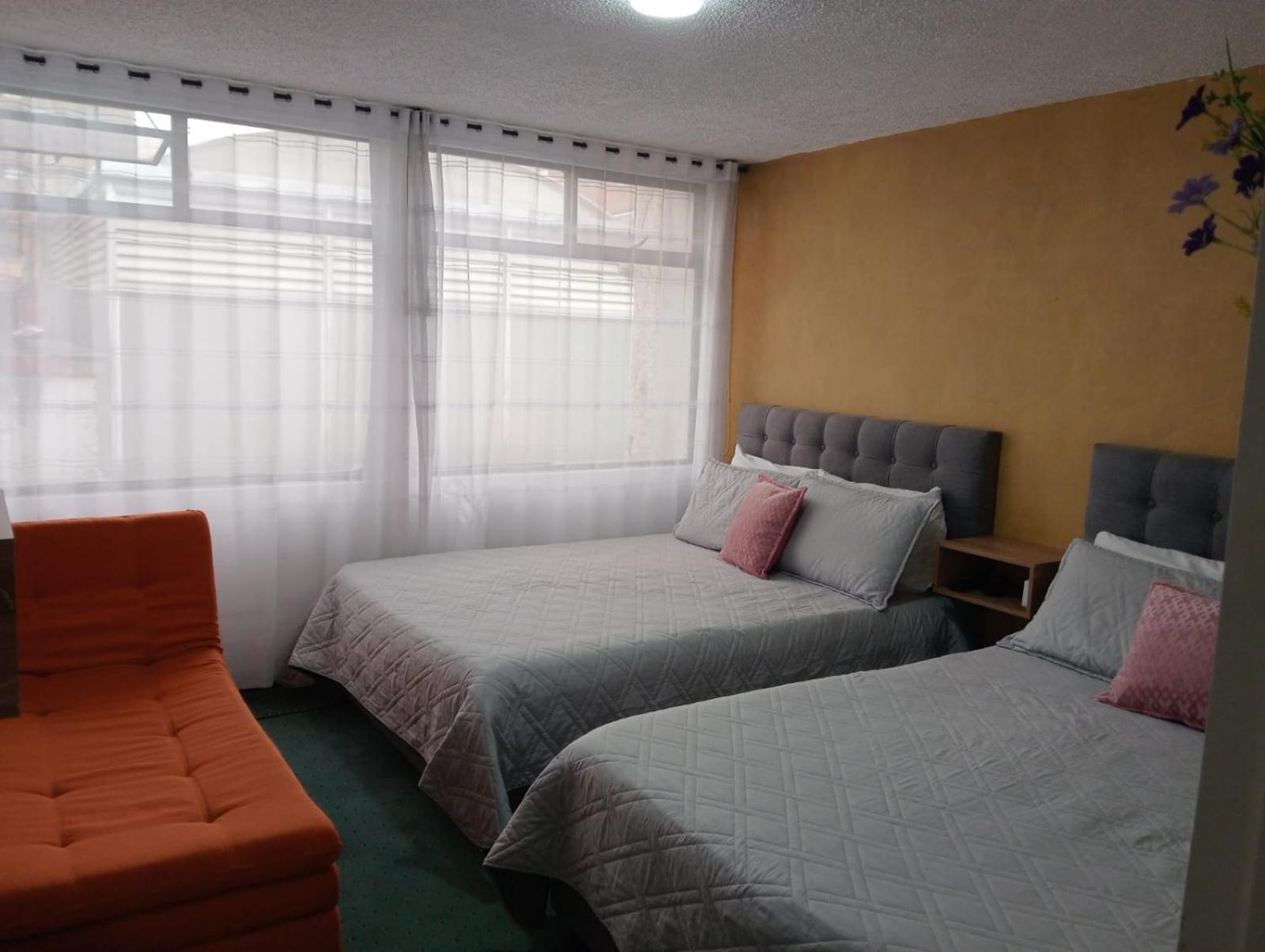 Innovar Casa Hostal Bogota Exterior photo